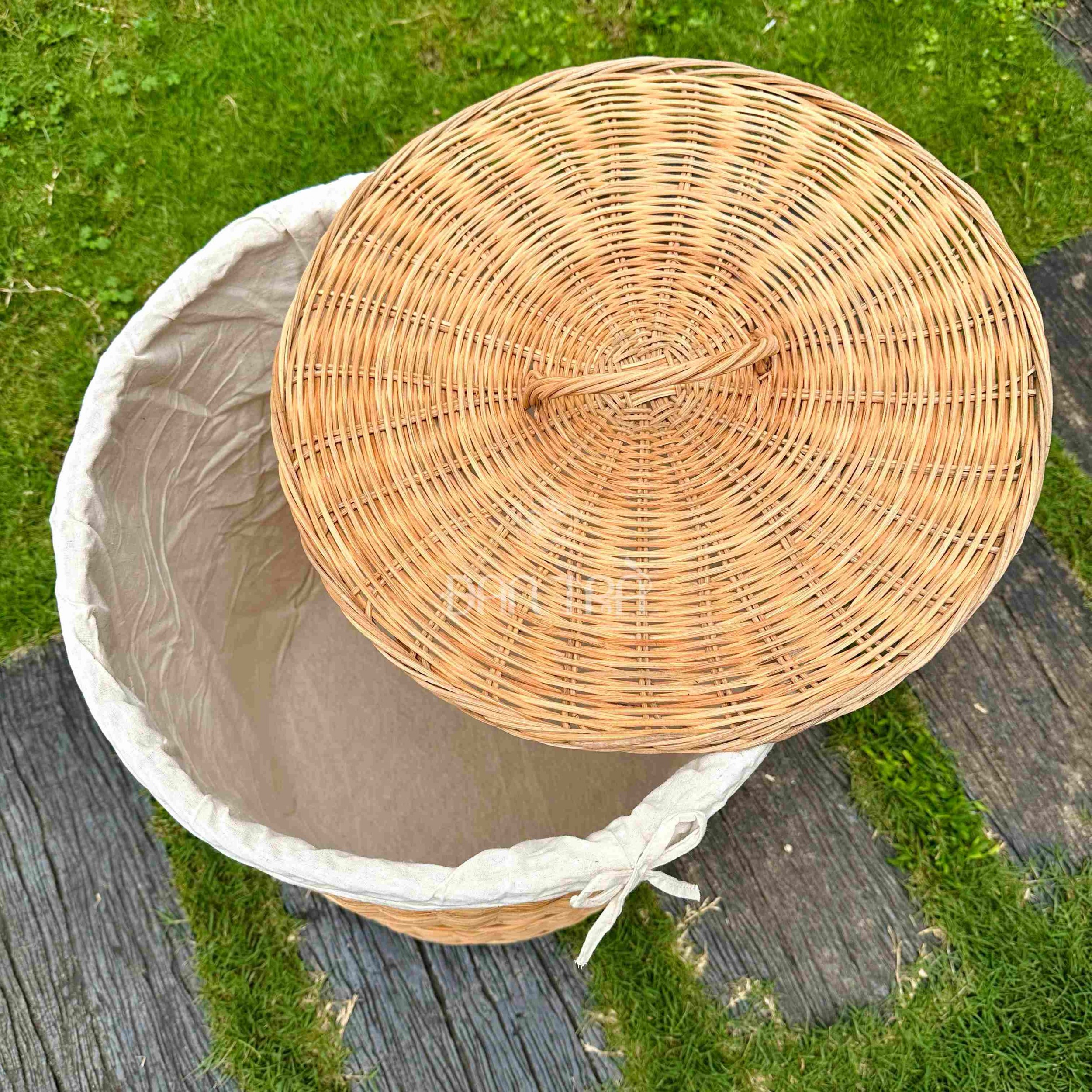 rattan basket